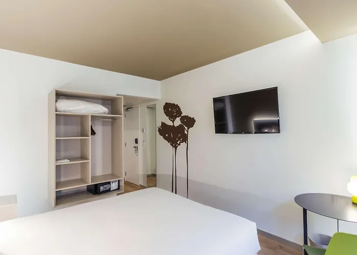 Ibis Styles Centro Marques De Pombal 3* Lisbon