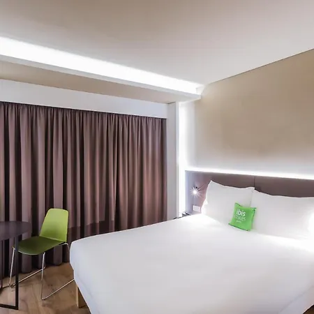 Ibis Styles Centro Marques De Pombal